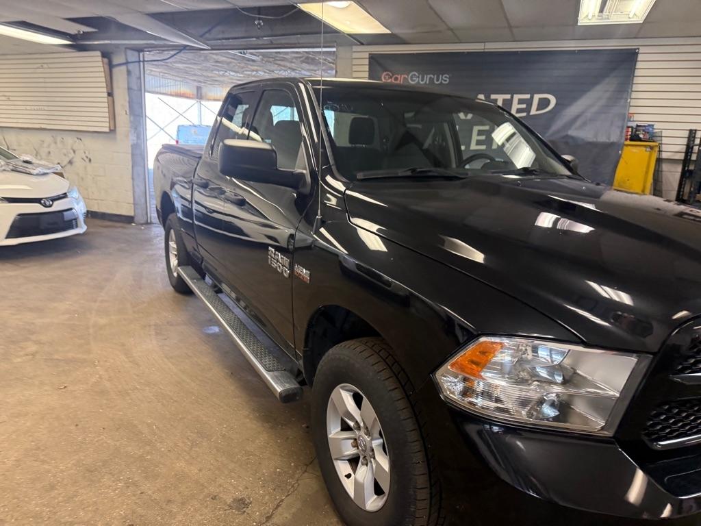 RAM 1500 Tradesman Quad Cab 4WD 2018