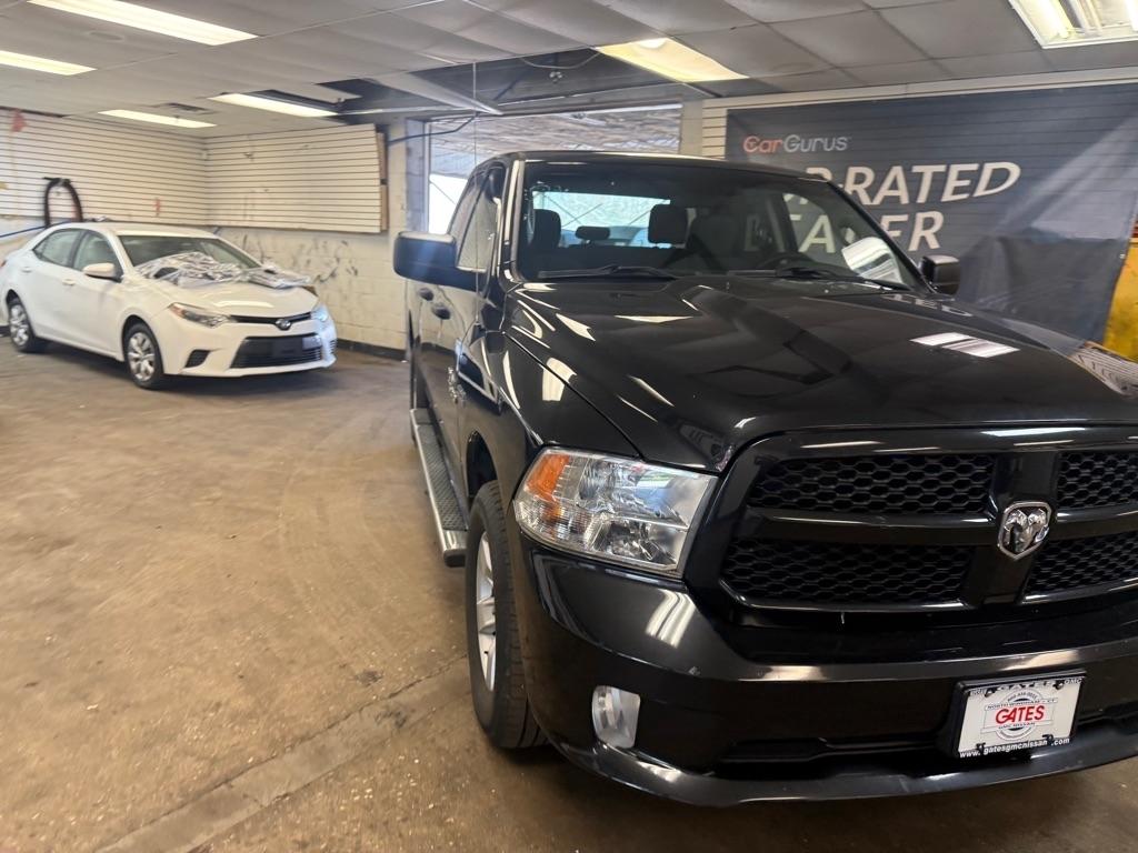 RAM 1500 Tradesman Quad Cab 4WD 2018