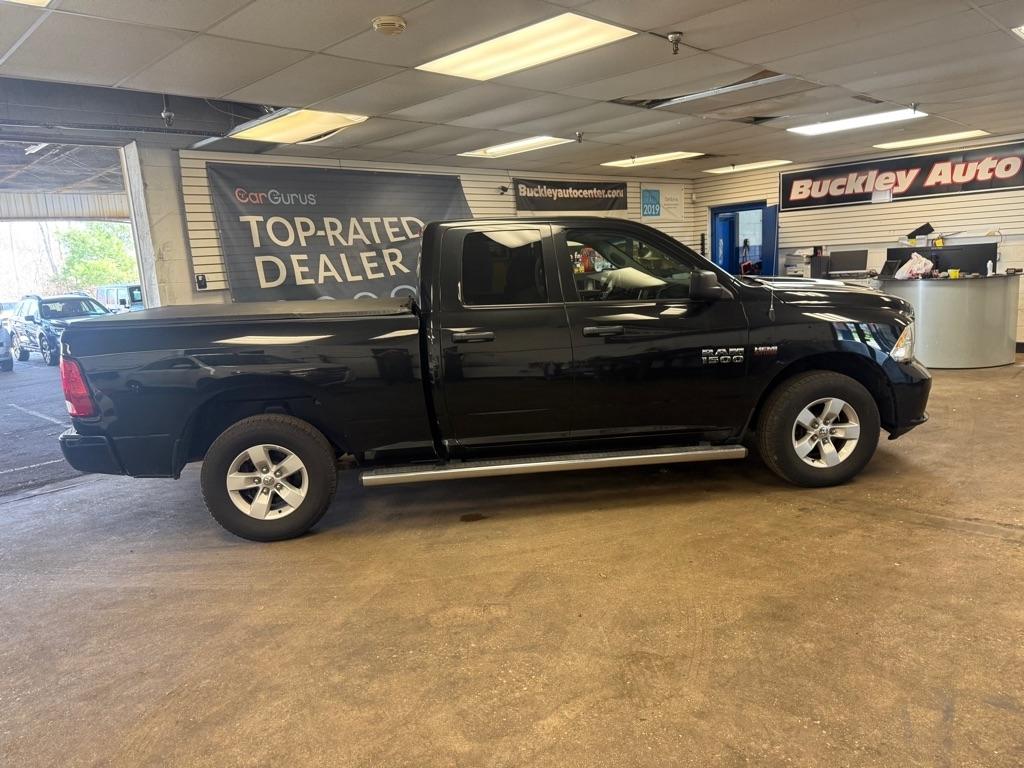 RAM 1500 Tradesman Quad Cab 4WD 2018
