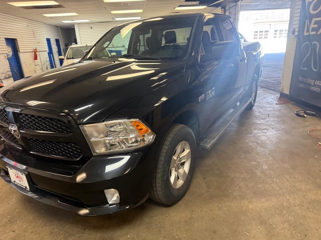 RAM 1500 Tradesman Quad Cab 4WD 2018