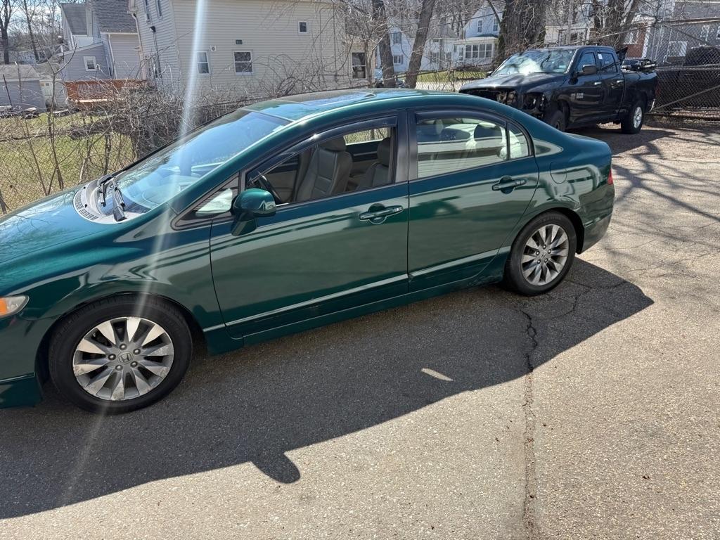 Honda Civic EX-L Sedan 5-Speed AT 2009