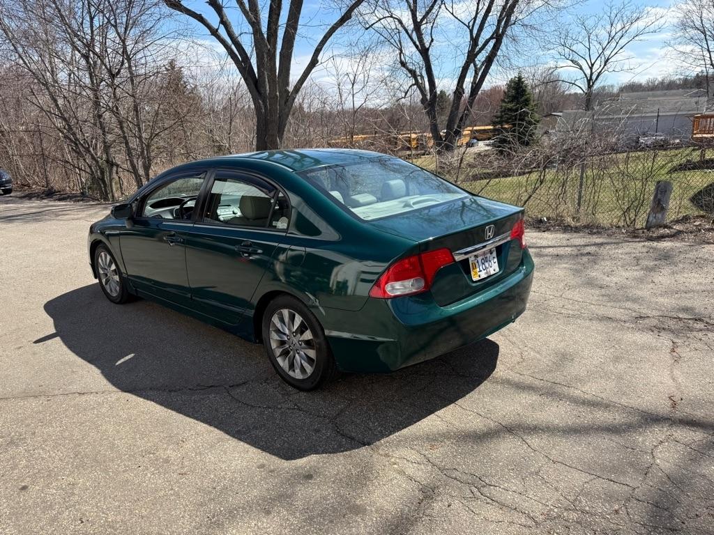 Honda Civic EX-L Sedan 5-Speed AT 2009