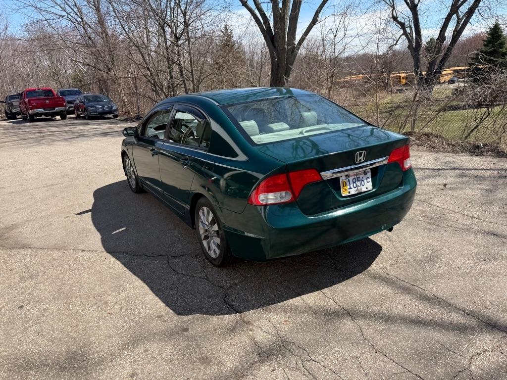 Honda Civic EX-L Sedan 5-Speed AT 2009