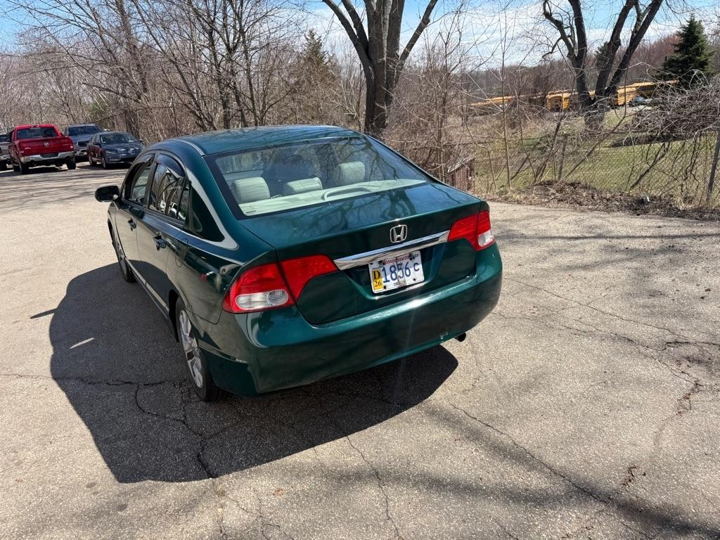 Honda Civic EX-L Sedan 5-Speed AT 2009