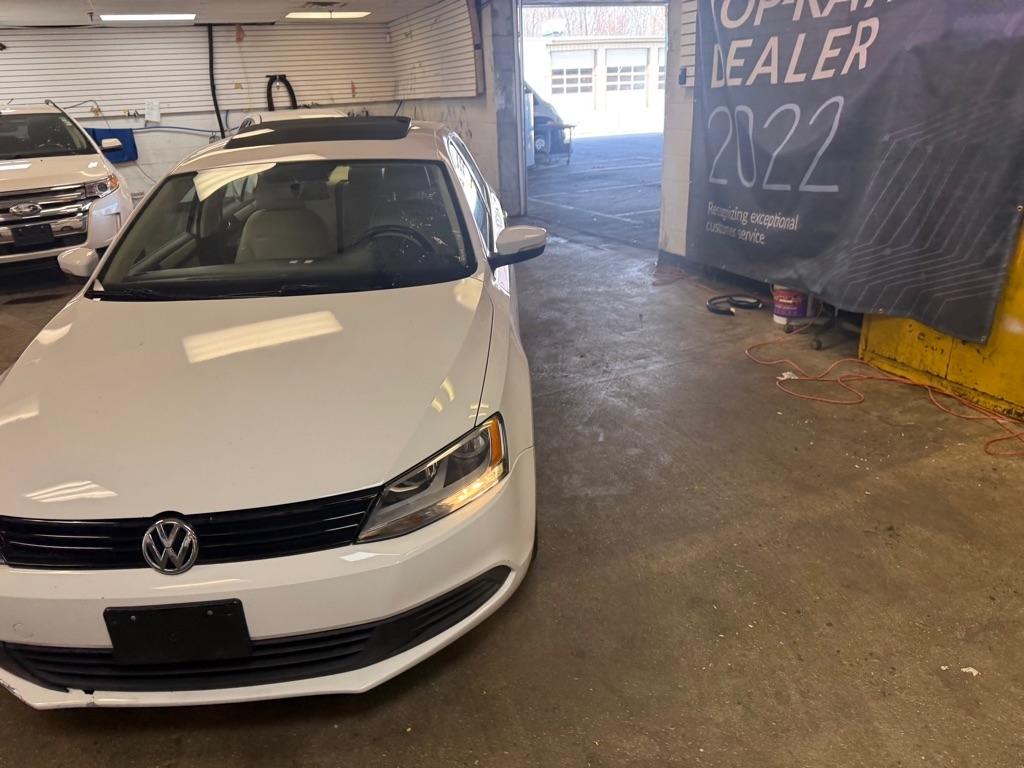 Volkswagen Jetta SE 2012