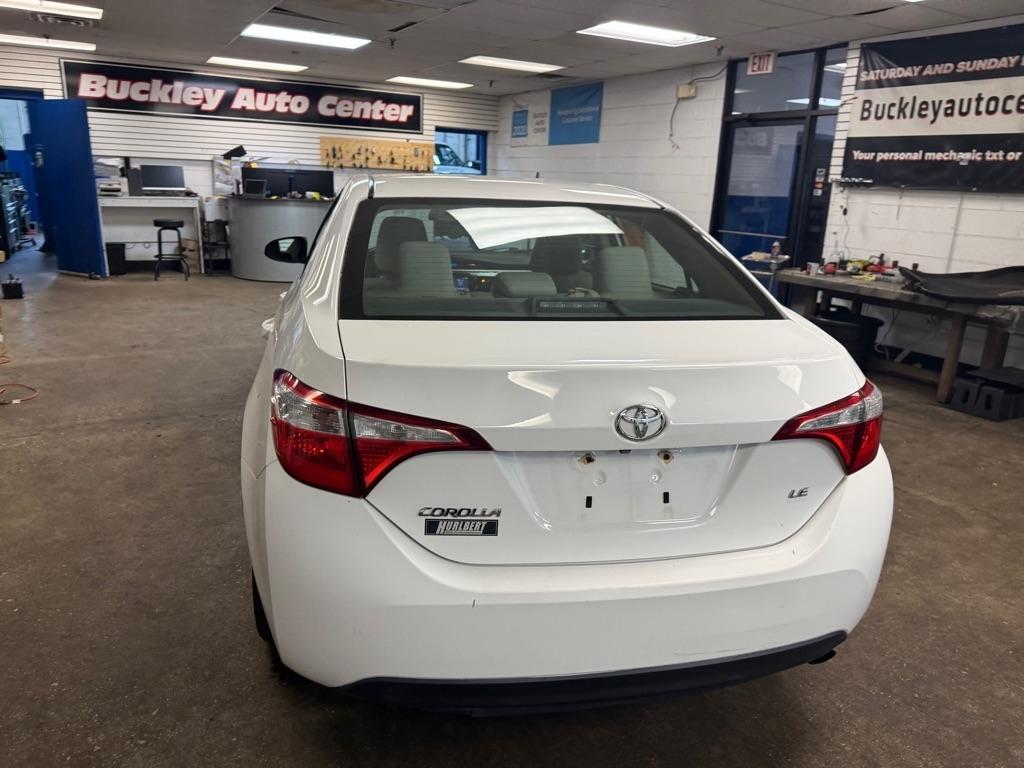 Toyota Corolla LE CVT 2016