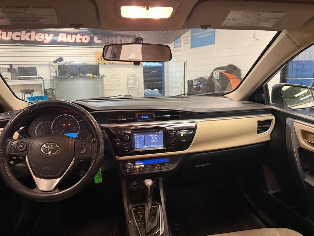 Toyota Corolla LE CVT 2016