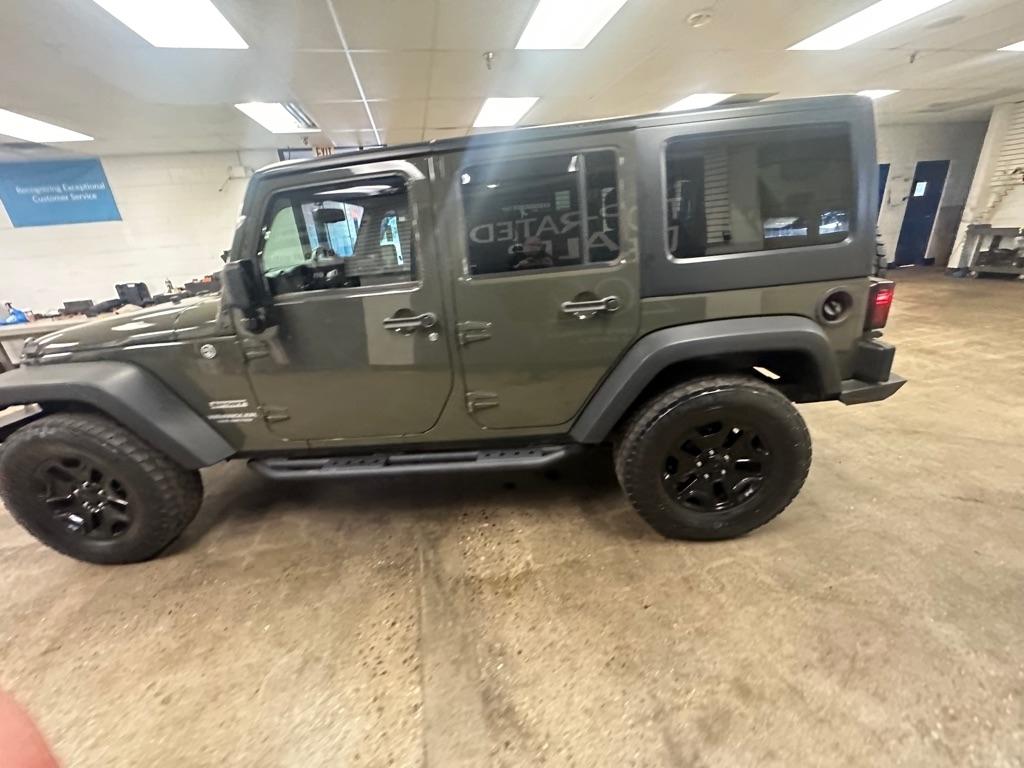 Jeep Wrangler Unlimited Sport 4WD 2015