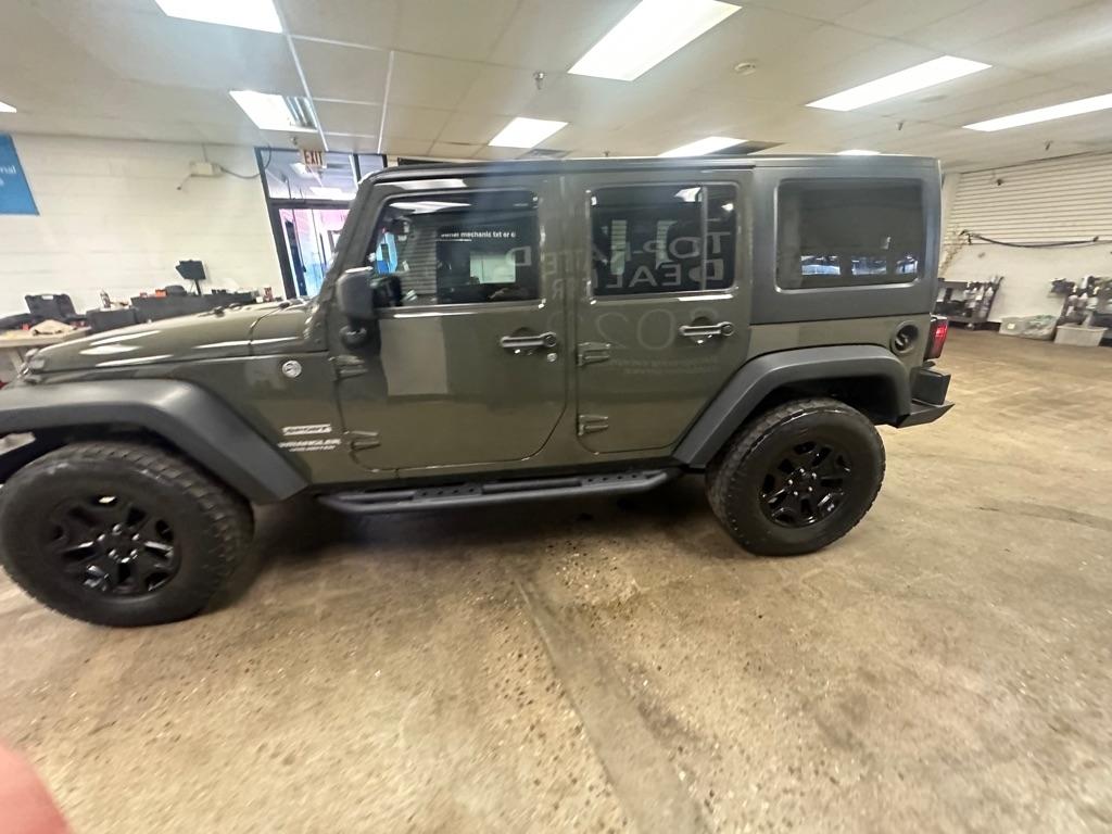 Jeep Wrangler Unlimited Sport 4WD 2015