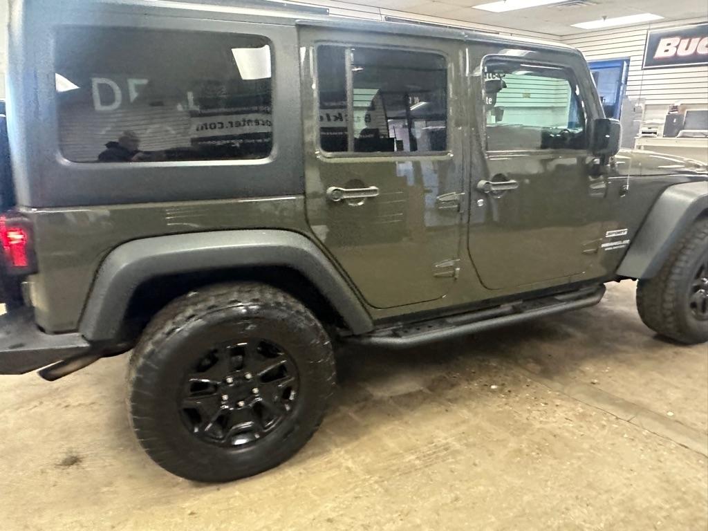 Jeep Wrangler Unlimited Sport 4WD 2015