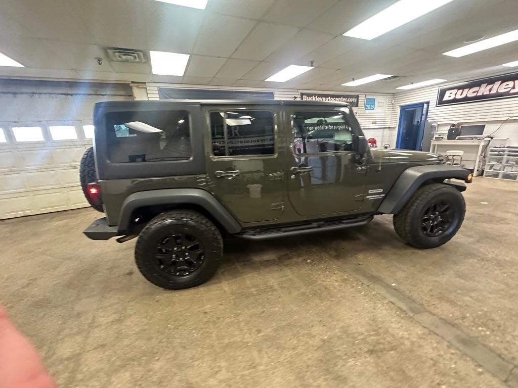 Jeep Wrangler Unlimited Sport 4WD 2015