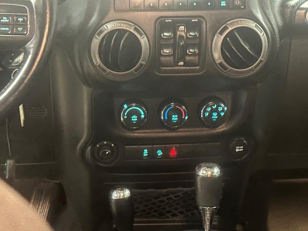 Jeep Wrangler Unlimited Sport 4WD 2015