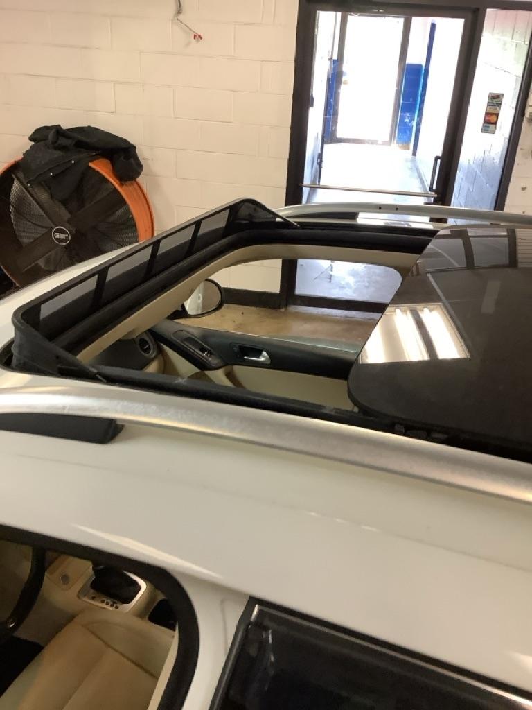 Volkswagen Tiguan SEL 4Motion 2015