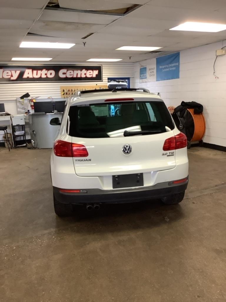 Volkswagen Tiguan SEL 4Motion 2015