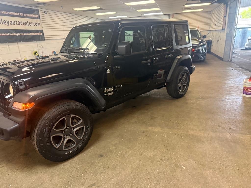 Jeep Wrangler Unlimited Sport 2019
