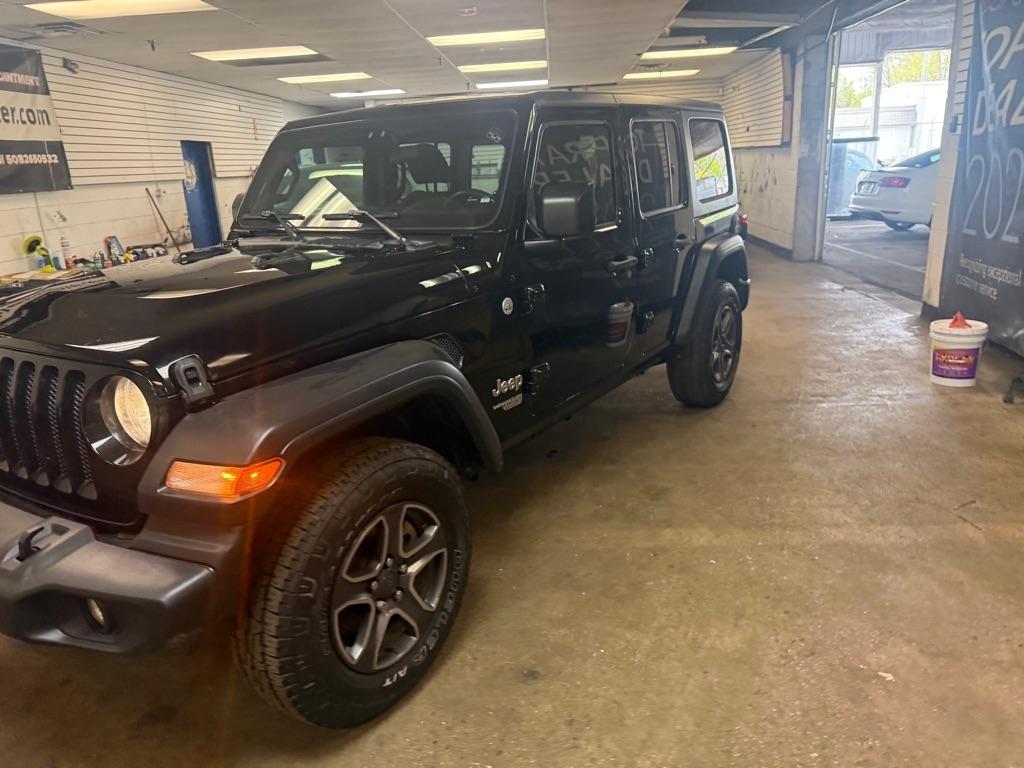 Jeep Wrangler Unlimited Sport 2019