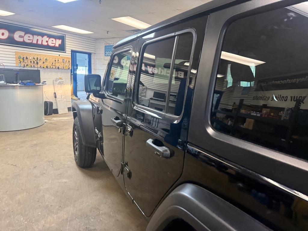 Jeep Wrangler Unlimited Sport 2019