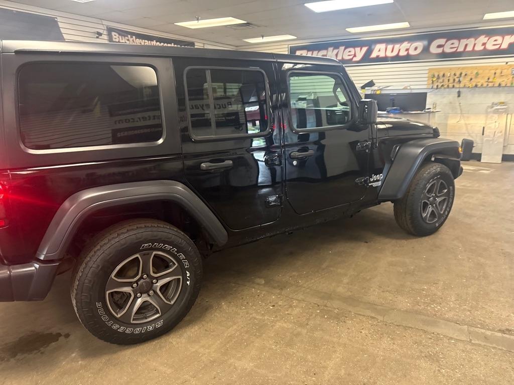 Jeep Wrangler Unlimited Sport 2019