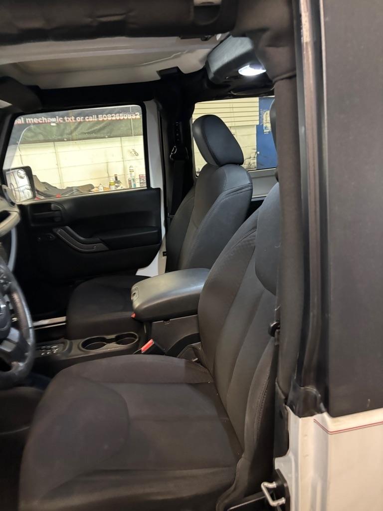 Jeep Wrangler Sport 4WD 2014