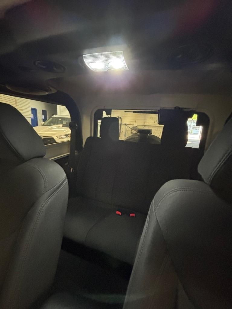 Jeep Wrangler Sport 4WD 2014