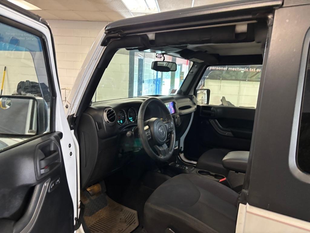 Jeep Wrangler Sport 4WD 2014