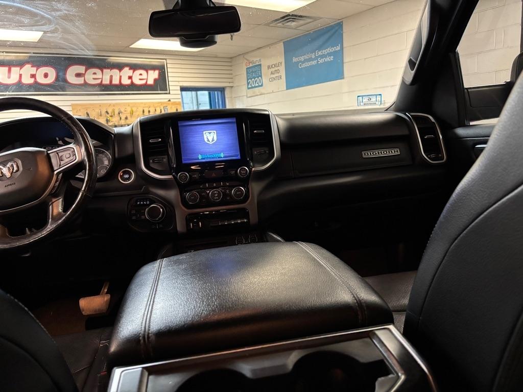 RAM 1500 Big Horn Crew Cab SWB 4WD 2019