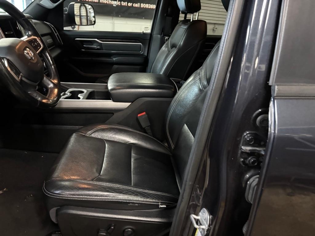 RAM 1500 Big Horn Crew Cab SWB 4WD 2019