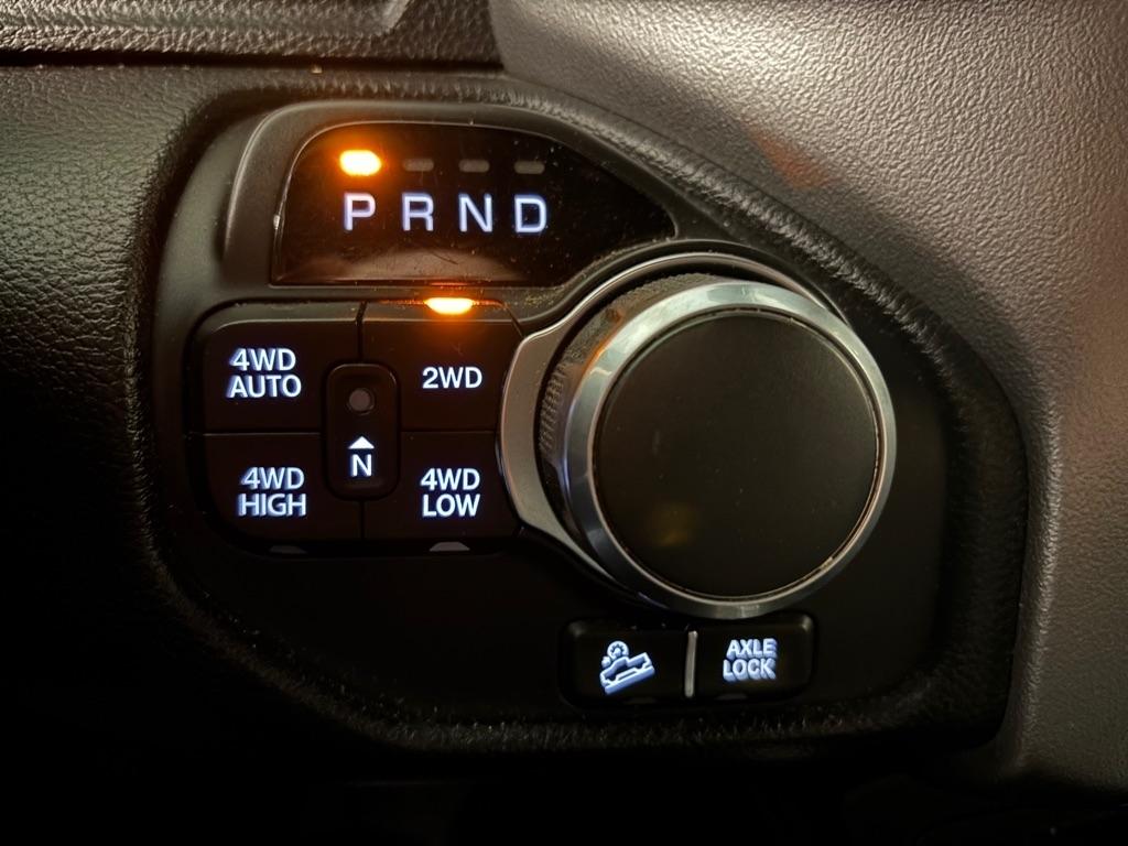 RAM 1500 Big Horn Crew Cab SWB 4WD 2019