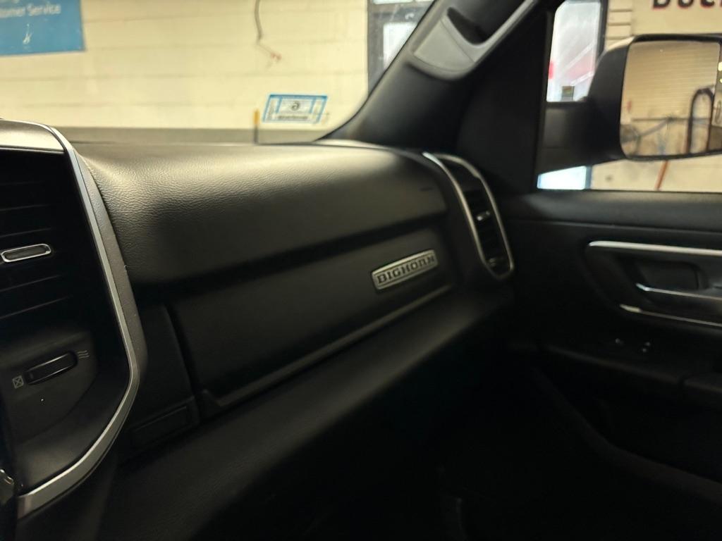 RAM 1500 Big Horn Crew Cab SWB 4WD 2019