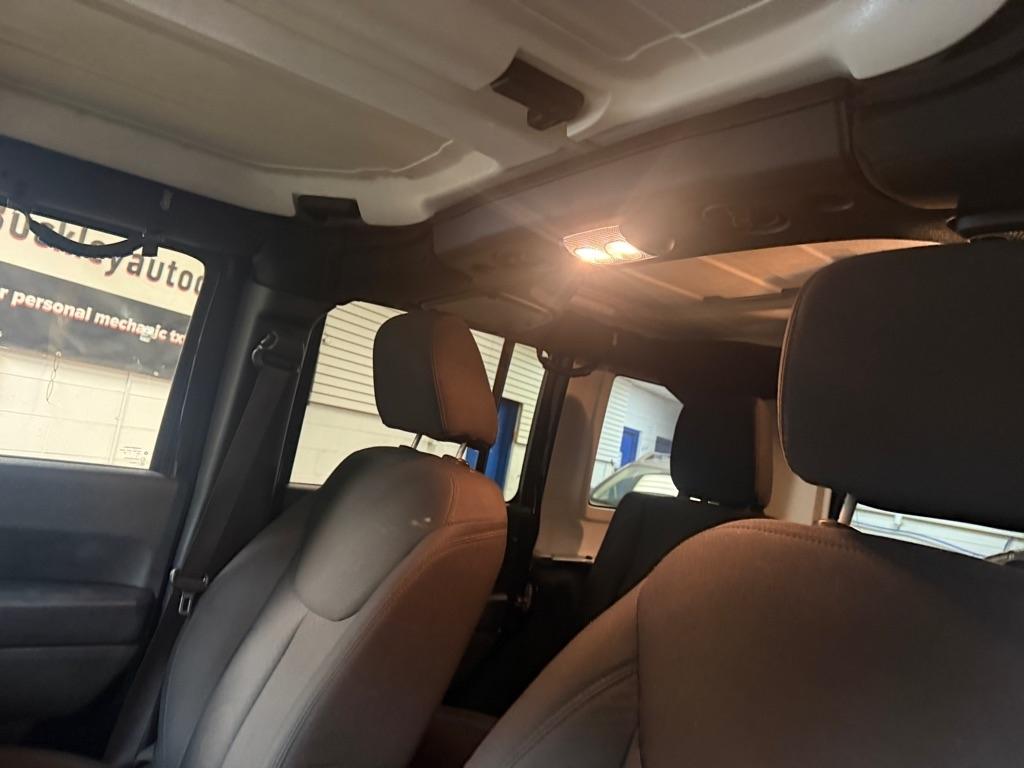 Jeep Wrangler Unlimited Sport 4WD 2017
