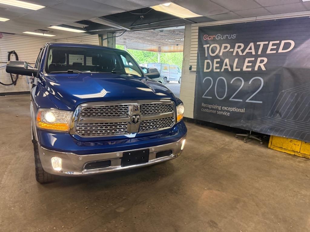 RAM 1500 Laramie Quad Cab 4WD 2017