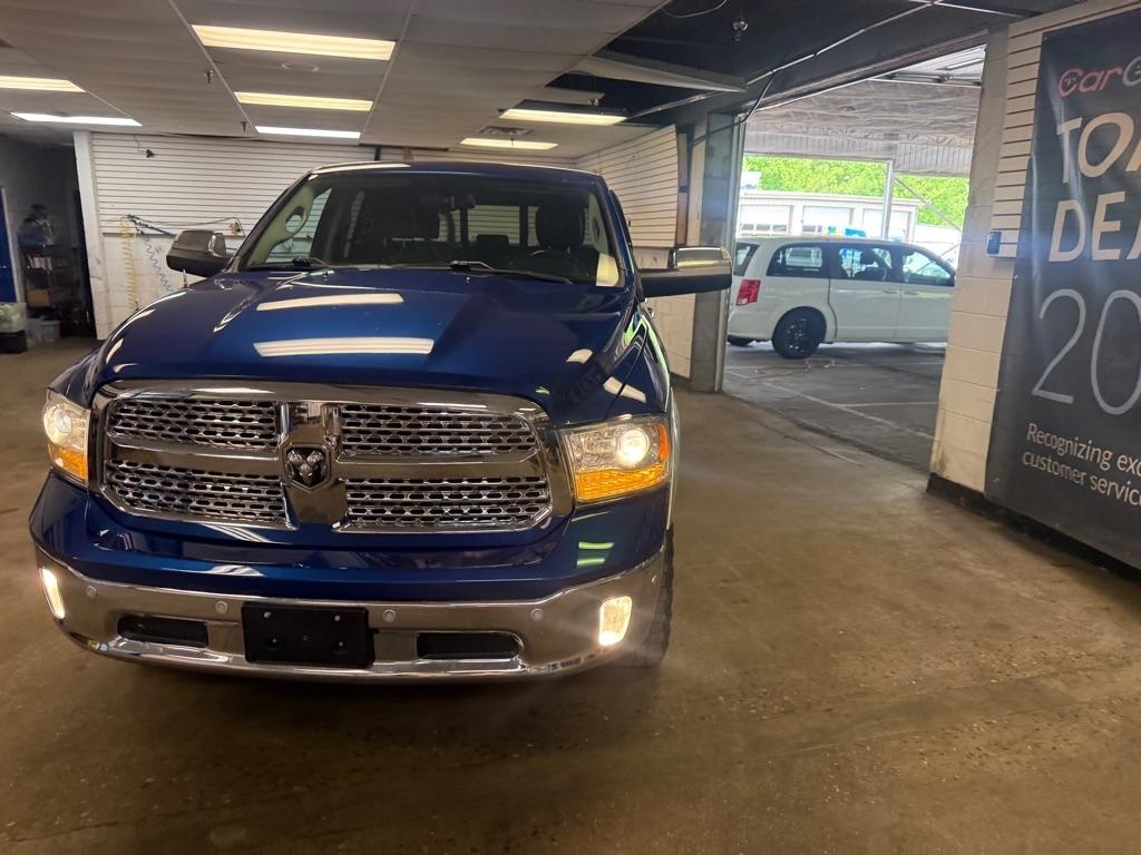 RAM 1500 Laramie Quad Cab 4WD 2017