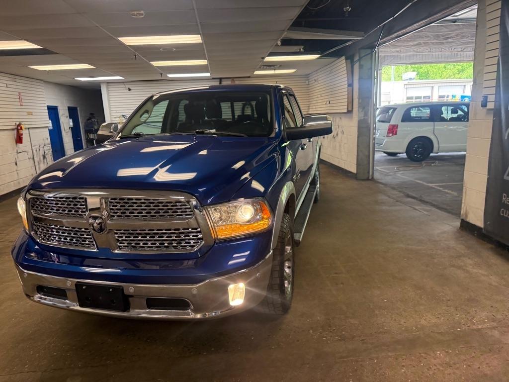 RAM 1500 Laramie Quad Cab 4WD 2017