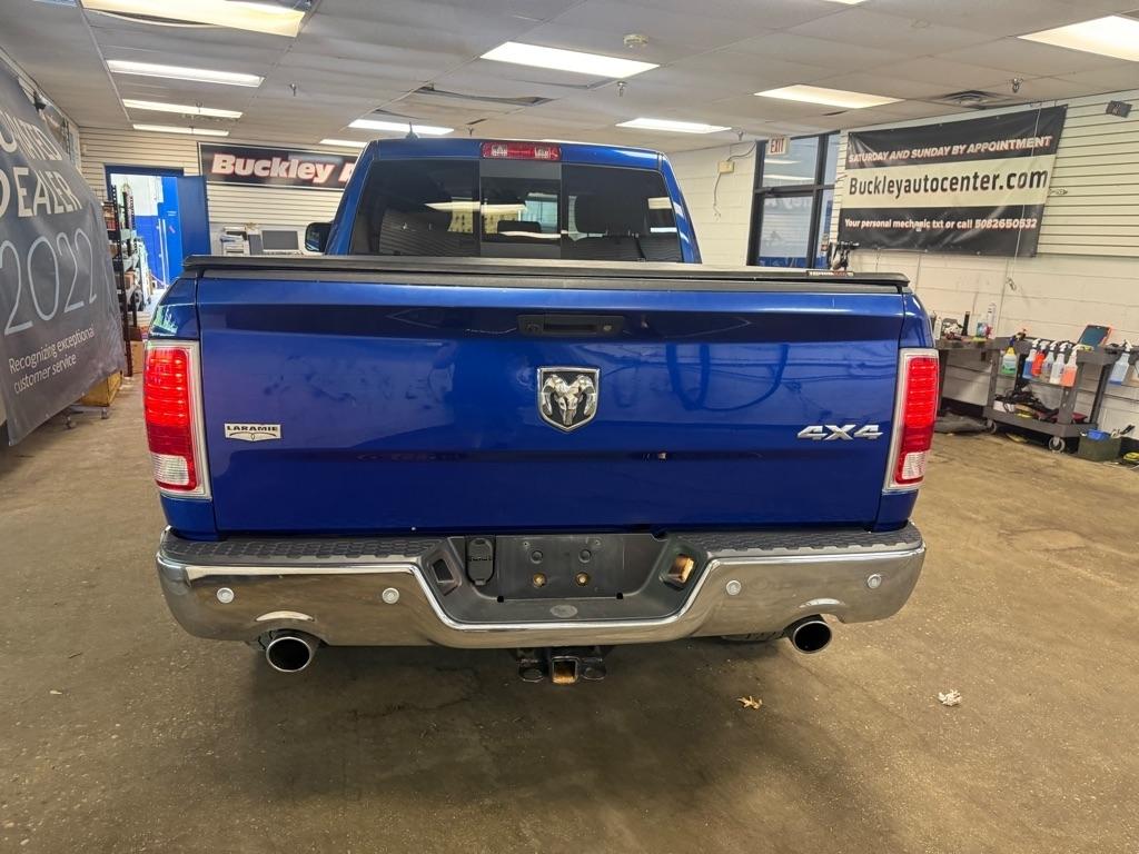 RAM 1500 Laramie Quad Cab 4WD 2017
