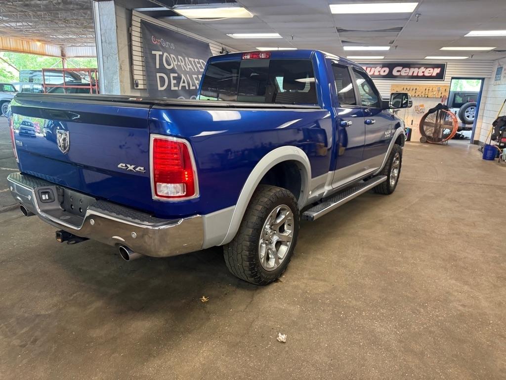 RAM 1500 Laramie Quad Cab 4WD 2017
