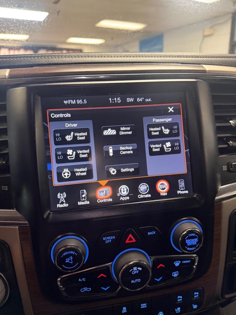RAM 1500 Laramie Quad Cab 4WD 2017