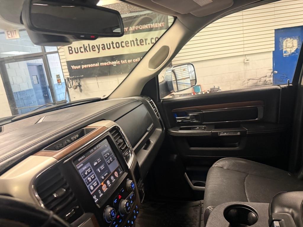 RAM 1500 Laramie Quad Cab 4WD 2017