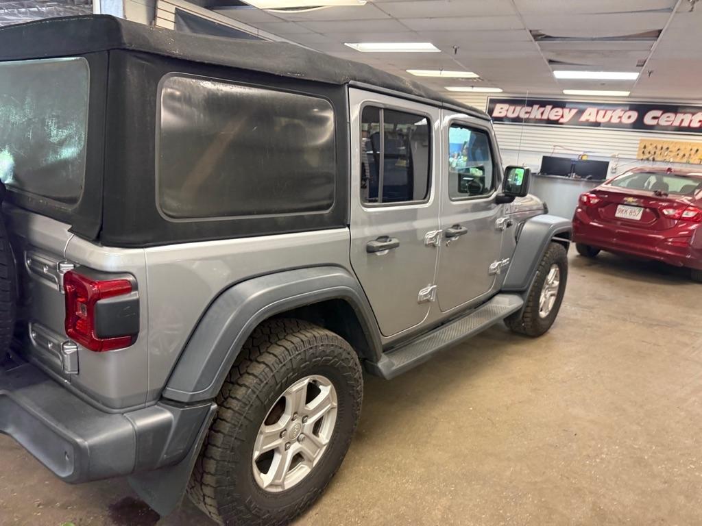 Jeep Wrangler Unlimited Sport 2018