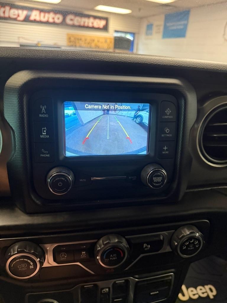 Jeep Wrangler Unlimited Sport 2018
