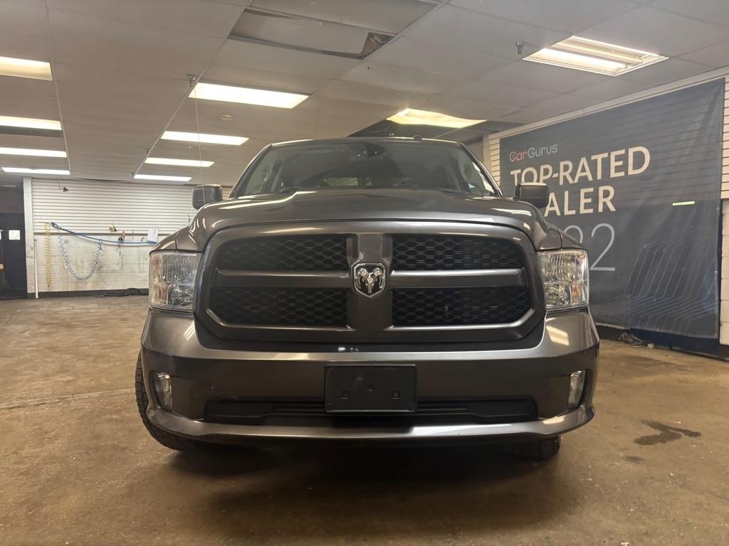 RAM 1500 Tradesman Crew Cab SWB 4WD 2017
