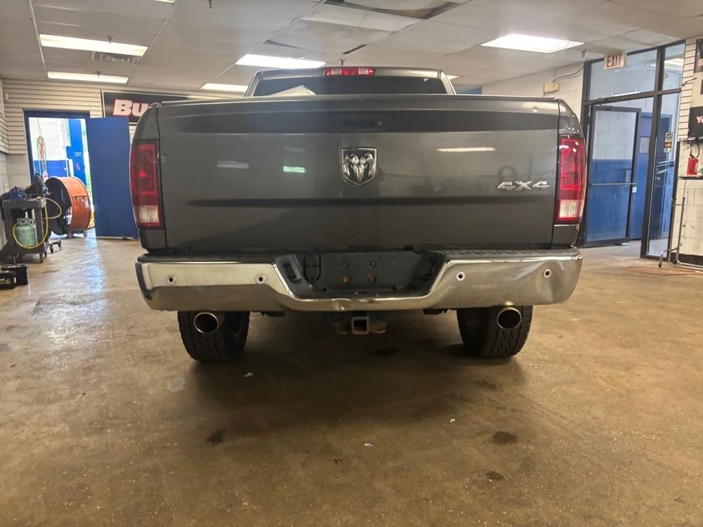RAM 1500 Tradesman Crew Cab SWB 4WD 2017