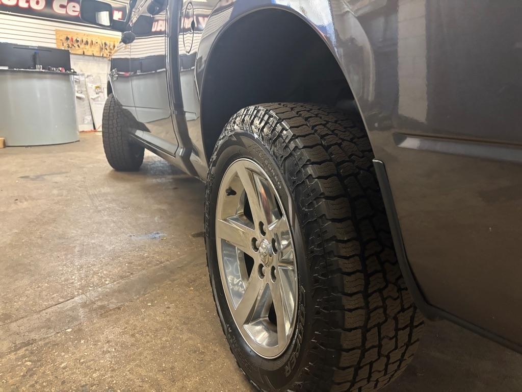 RAM 1500 Tradesman Crew Cab SWB 4WD 2017