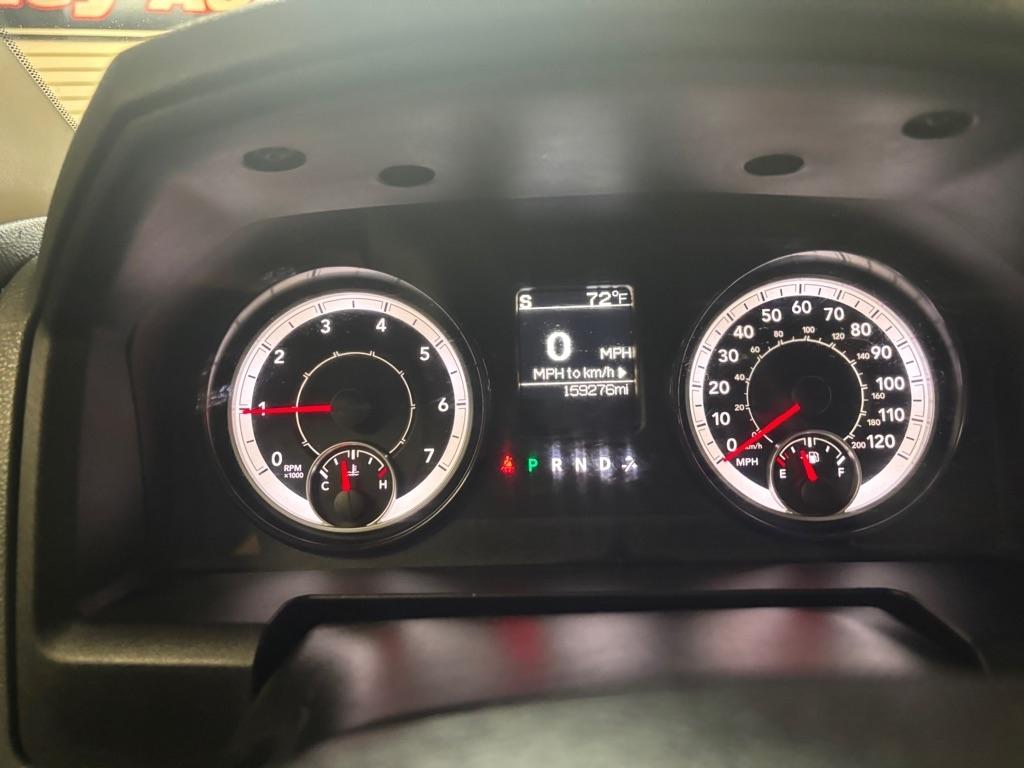 RAM 1500 Tradesman Crew Cab SWB 4WD 2017