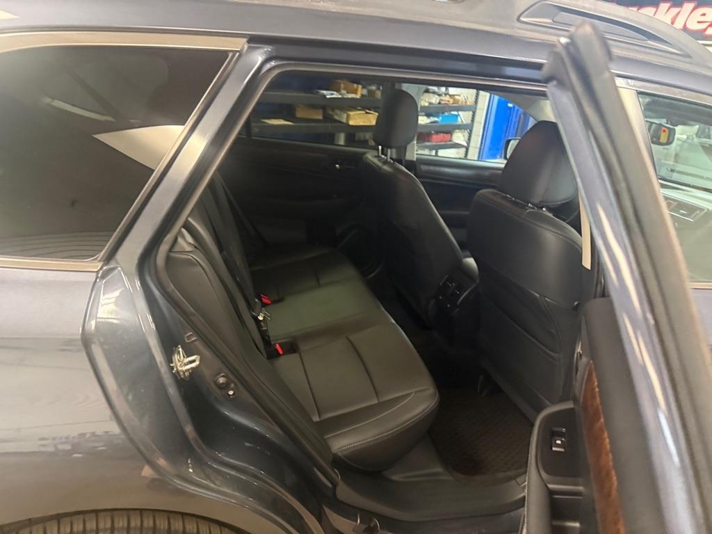 Subaru Outback 3.6R Limited 2015