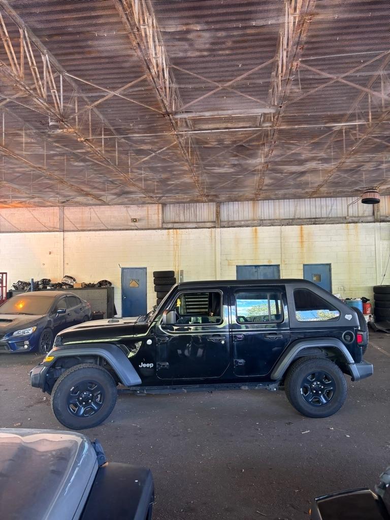 Jeep Wrangler Unlimited Sport 2018