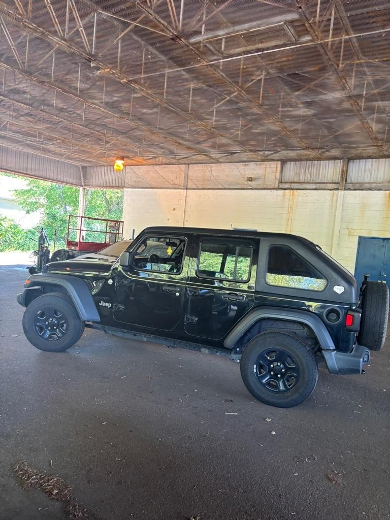 Jeep Wrangler Unlimited Sport 2018