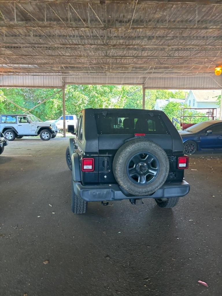 Jeep Wrangler Unlimited Sport 2018