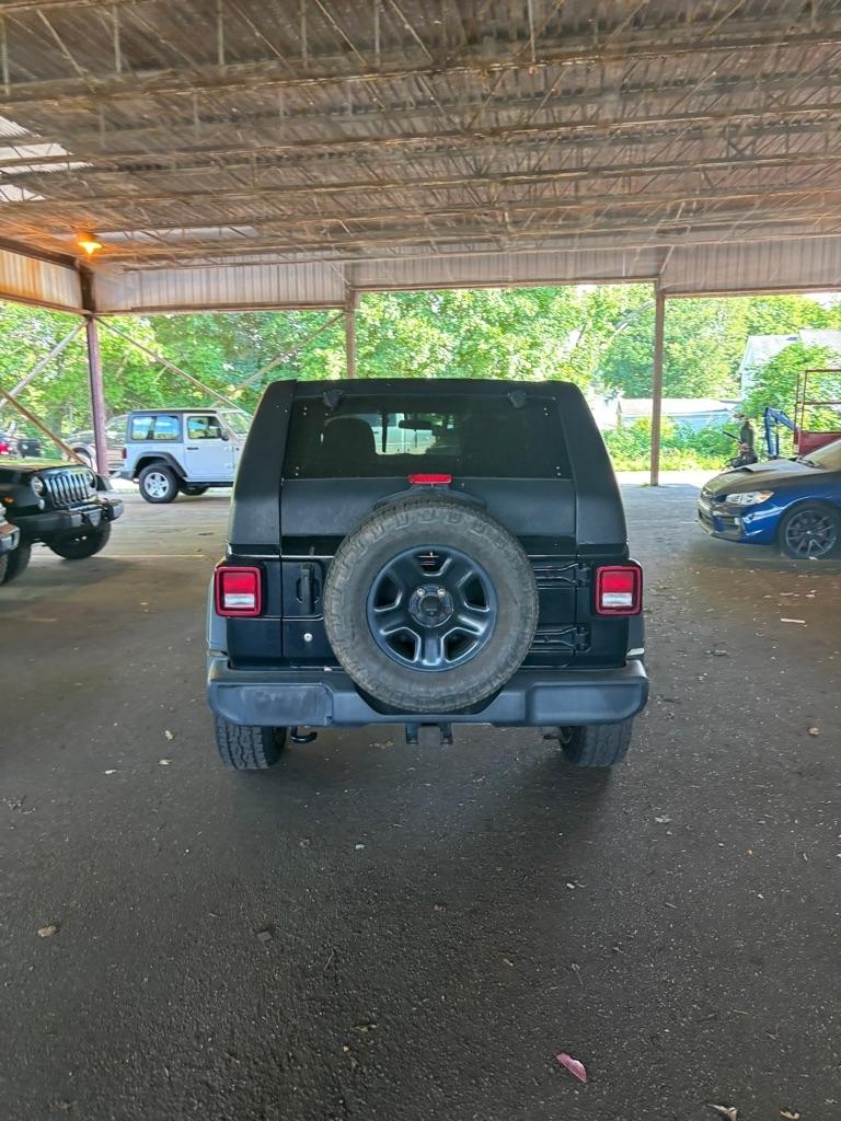 Jeep Wrangler Unlimited Sport 2018