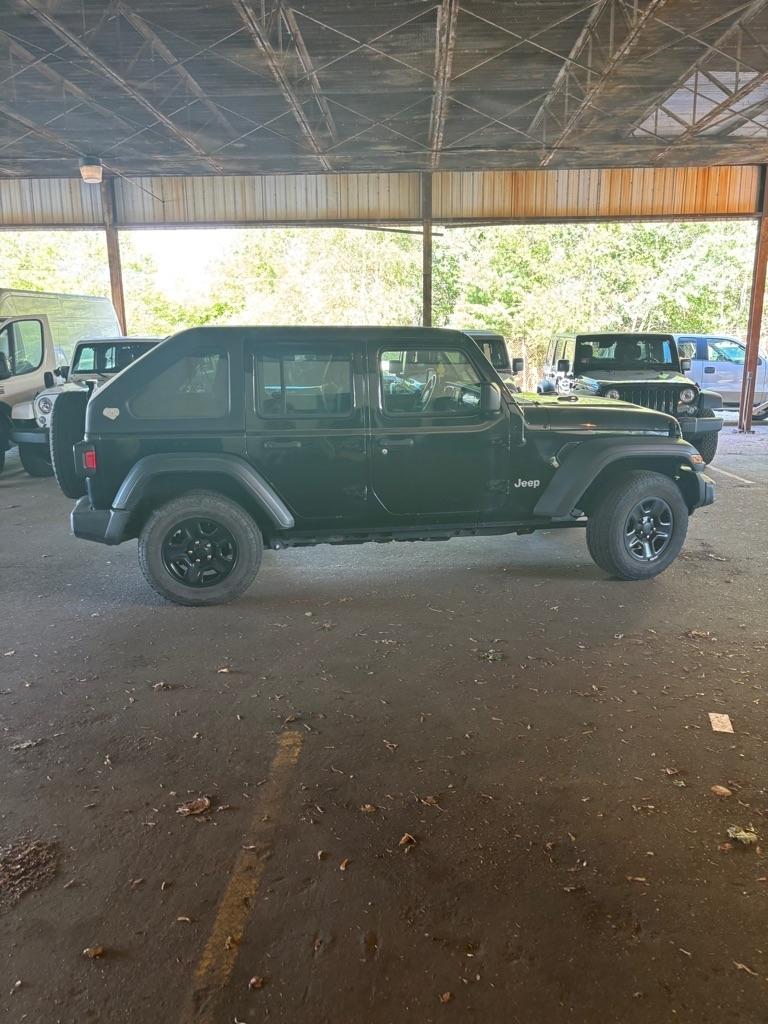 Jeep Wrangler Unlimited Sport 2018