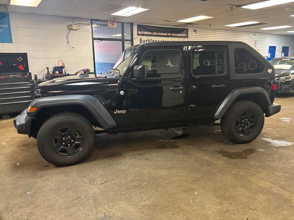 Jeep Wrangler Unlimited Sport 2018